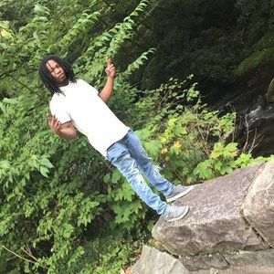 Meet your Posher, Cody